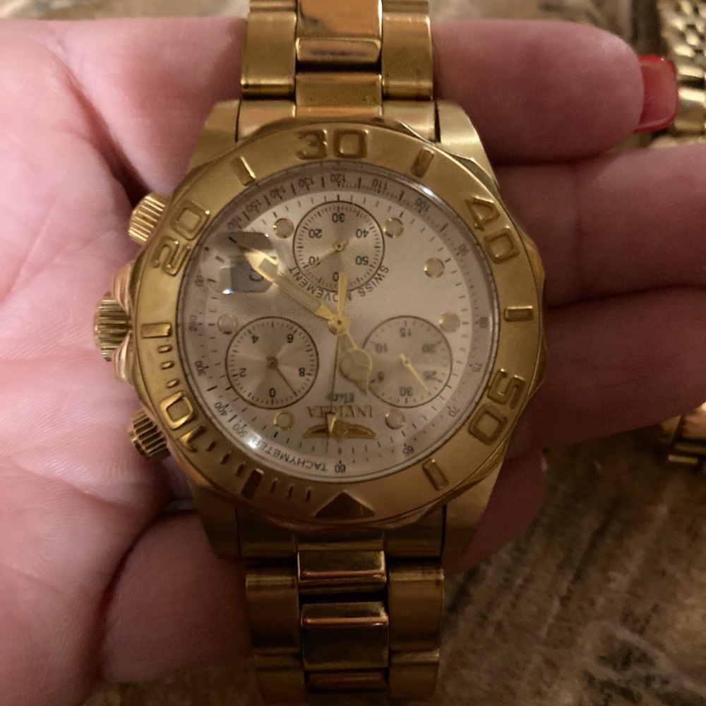 Mens Invicta watches. All work, just needs batteries!!! $50 each or ALL $125! - Picture 2 of 6